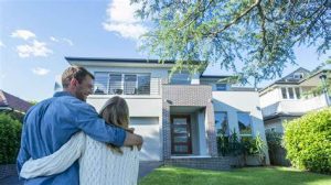 A family needs to earn at least $ 854 per month to buy a home on credit