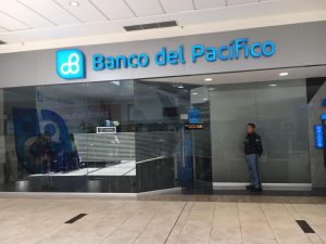 Sale of Banco del Pacífico will open the door to foreign competition and close the way to unproductive public spending