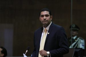 César Solórzano entregó su iniciativa a la Asamblea el 8 de febrero de 2021 