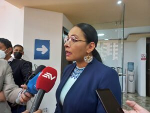 Diana Atamaint, presidenta del CNE, dice que no hay fechas para depurar la lista de adhesiones.